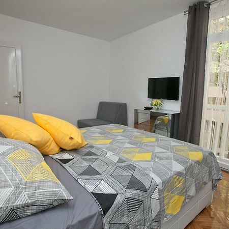 Downtown Apartment Kole Zara Esterno foto